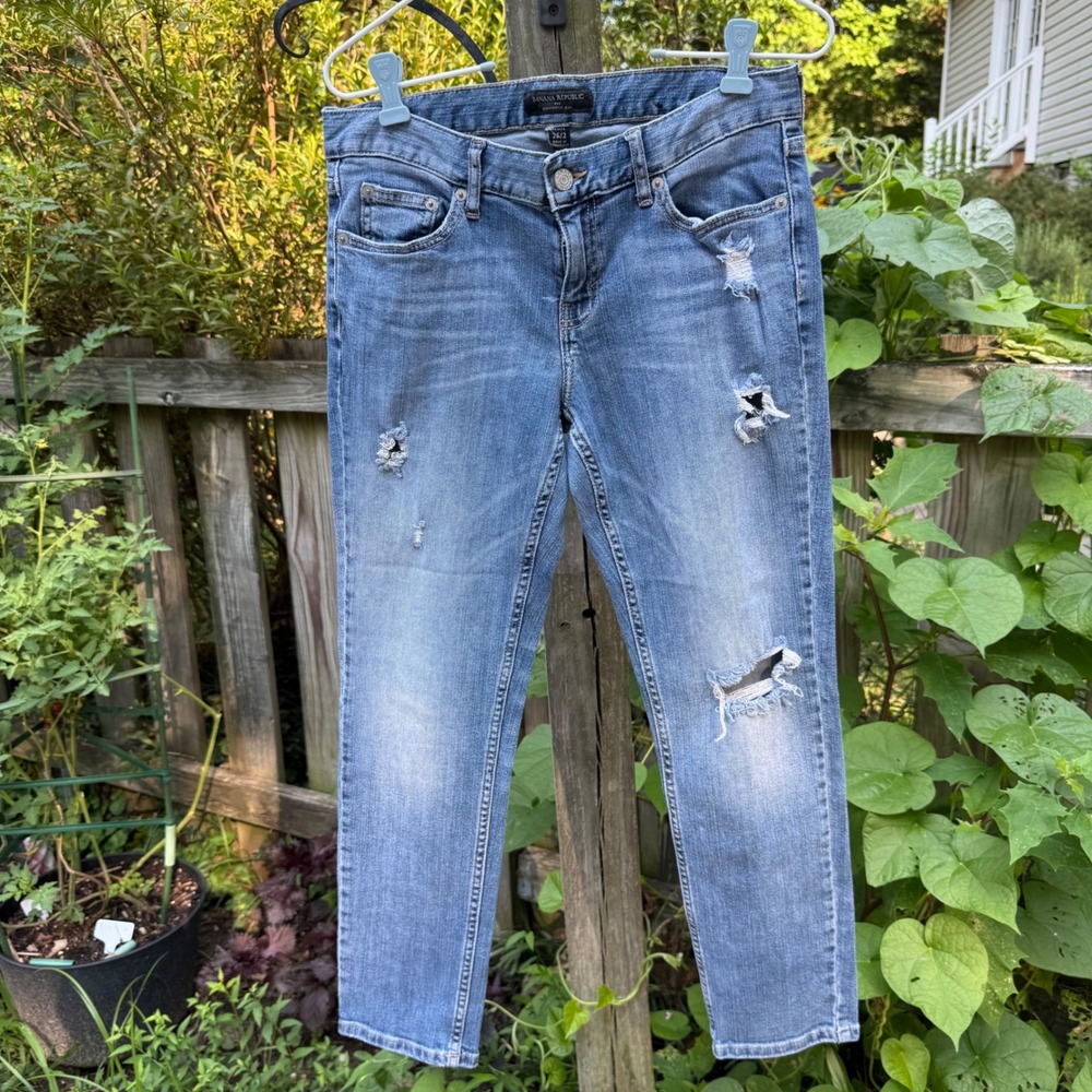 Banana Republic Boyfriend Distressed Jeans Petite 26 Mid Rise Cropped Denim